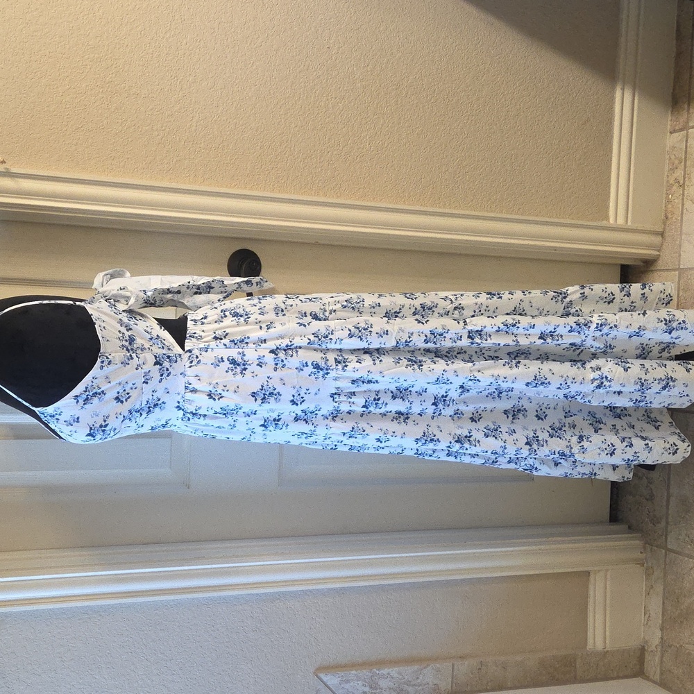 Floral Spaghetti Strap Maxi Dress With Cut Out In Back - Picture 13 of 16